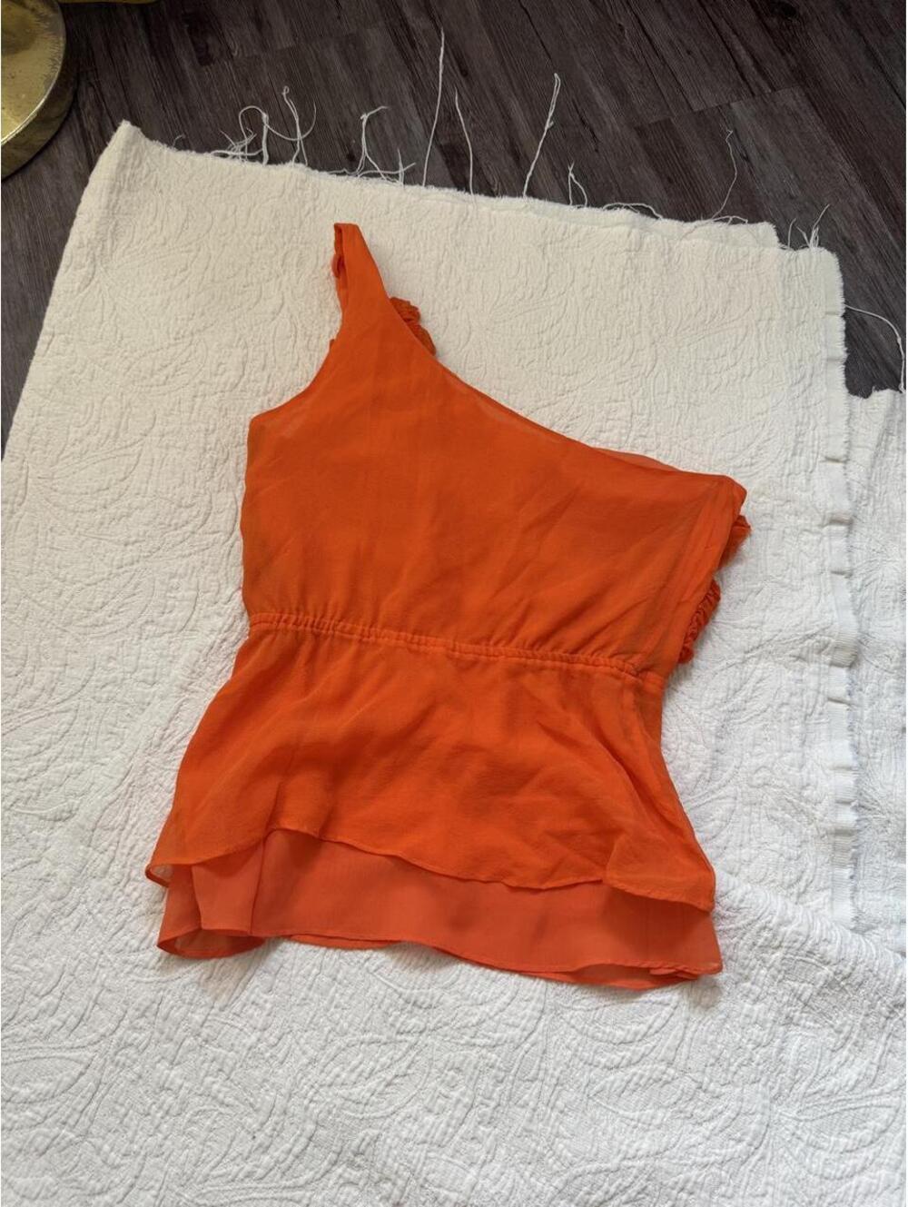 silk bebe orange one shoulder blouse with ruched detail - Picture 3 of 6